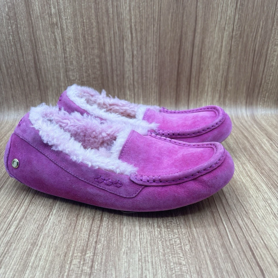 Mocasines sin cordones UGG Ansley para mujer púrpura/rosa talla 9 LEER Foto 1 de 4