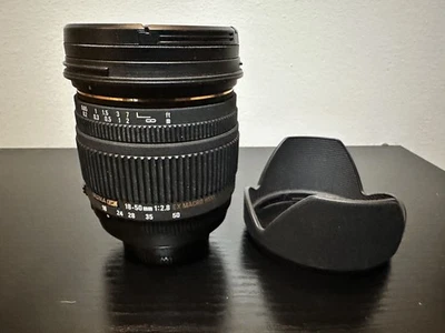 Sigma 18-50mm f/2.8 EX DC HSM Macro Lens for Nikon F APS-C DX DSLR - Image 1 of 4