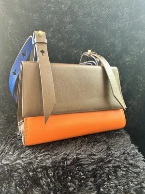 Cartera de mano de cuero Lara Bellini - Hecha a mano en Italia Foto 1 de 4