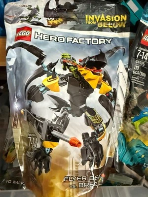 LEGO HERO Factory: Flyer Beast Vs. Breez -44020- BRAND NEW - Image 1 of 2