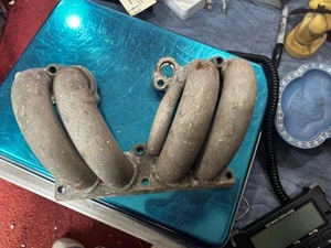 CORVETTE Camaro Firebird Driver Left Intake Manifold Intake Runners 85-88 - Picture 1 of 3