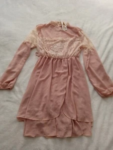 Pink Lacey Dress Size 8 - Picture 1 of 3