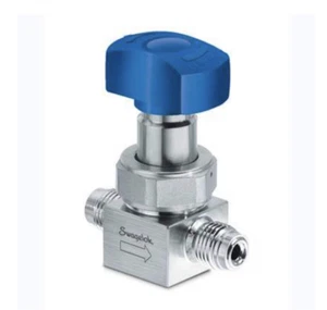 Swagelok Diaphragm Valve 1/4" VCR, 6LVV-DPVR4-P-GR, GREEN Handle #137G1 - Picture 1 of 4