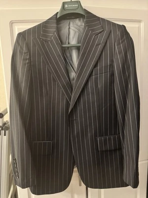 WIDE LAPEL SERGIO VALENTINO CHALK STRIPE SUIT NAVY BLUE SUPER 150 WOOL - Image 1 of 2