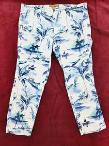 Tommy Bahama Women Capri Crop Pants Size 0 Tropical Palm Tree Side Zip Stretch - Picture 1 of 12