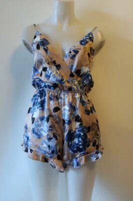 MUJER NBD RUBOR AZUL NEGRO FLORAL CORTO MAMELUCO XS * Foto 1 de 4