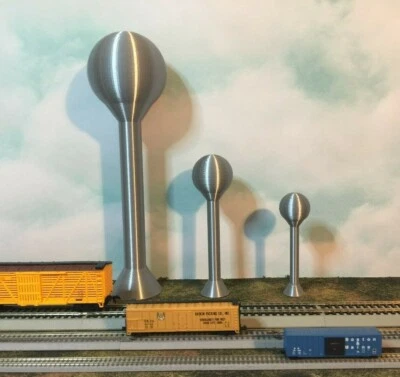 " City or Town Water Tower " Urban or Country N Scale 1:160 No Assembly Required - Image 1 of 4