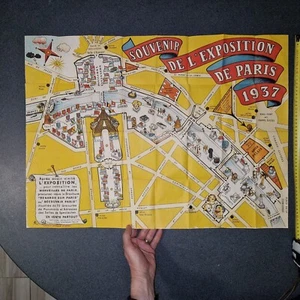 Affiche originale PARIS 1937 souvenir de l' EXPOSITION UNIVERSELLE - Foto 1 di 11
