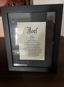 Joel Nombre Significado Arte Enmarcado Mate Dios está dispuesto Negro Marrón Escritorio Pared Decoración - Imagen 1 de 5