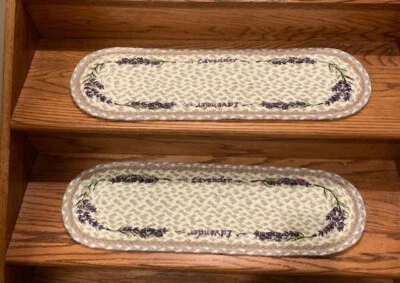 Escalera trenzada con estampado de lavanda o corredor de mesa de Earth Rugs Foto 1 de 2