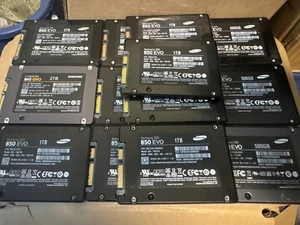 Samsung MZ-76E2T0 860 EVO Series 2TB MLC SATA 6Gb/s 2.5" Solid SSD Please read - Afbeelding 1 van 2