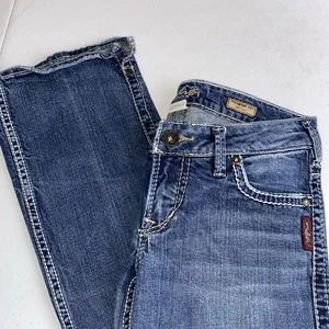Silver Jeans Frances 18” Blue Jeans Waist 26” Inseam 31” Boot Cut Denim Low Rise - Picture 1 of 12