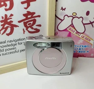 Fujifilm FinePix 30i 2.3MP Compact Digital Camera 2.5x Zoom MP3 Player Gift - Picture 1 of 9