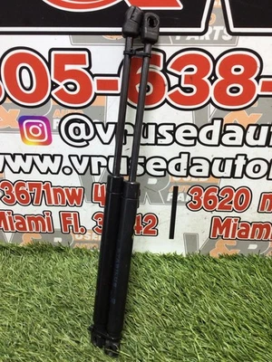 ✅ Dodge Charger 2015 capó elevador soporte Pn: 55113777AA / 55113776AA OEM Foto 1 de 3