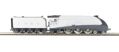 Hornby R3307 A4 4-6-2 2510 Quicksilver LNER Silver 80th 1935 to 2015 L/E NO CERT - Image 1 of 2