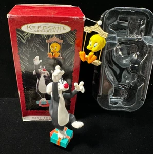 Hallmark Keepsake Ornaments (2)  SYLVESTER &TWEETY  Hang-Together   LOONEY TUNES - Picture 1 of 7