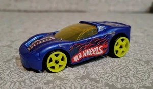 Collectible 2005 Mattel Hot Wheels Racer Cars Plastic RACE CARS Candy (Empty) - Picture 1 of 6