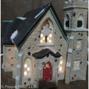 Heartland Valley Village Dickens ricordo porcellana dipinta a mano chiesa illuminata - Foto 1 di 15