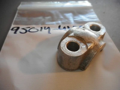 NOS Honda CB CL CM 350 400 500 550 750 72 77 OEM Front Axle Holder 95014-41000 - Image 1 of 4