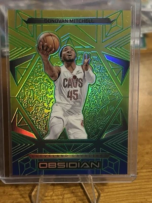 2024/25 OBSIDIAN DONOVAN MITCHELL CALDERA FLOOD SP CAVALIERS Foto 1 de 2