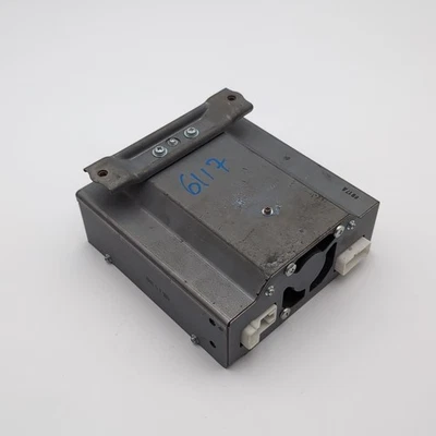 Módulo de control inversor de potencia Toyota Tacoma 2005-2011 OEM 86210-04010 Foto 1 de 4