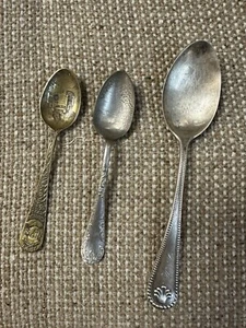 Lot of 3pcs Sterling Silver Spoons - Chicago, Niagara and Dorothy Engraved in it - Picture 1 of 19