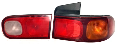 94-97 Acura Integra 4 puertas sedán pasajero derecho interior exterior luces traseras OEM Foto 1 de 4