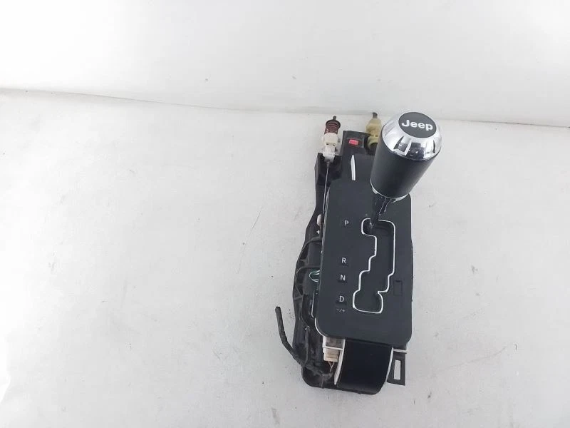 Jeep JK Wrangler OEM Automatic Transmission Shifter 2012-2016 2017 118104 - Image 1 of 4