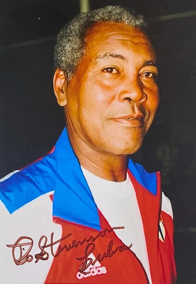 Photograph of Teófilo Stevenson signed. - Image 1 of 1