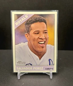Topps Heritage Salvador Pérez #308 Kansas City Royals 2015 - Imagen 1 de 7