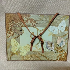 Demdaco Butterfly Magnetic Memo Board w/Stand & 3 Leaf Magnets - Picture 1 of 4