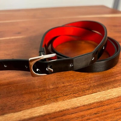 Винтажный женщин узкие черный и красный лакированная кожа ремень w хром размер 32-38 в - Изображение 1 из 4