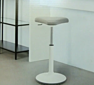 Living Art Sitztrainer Extra hoch Bürostuhl Fitnesshocker Sitzhocker 3D TOP NEU - Bild 1 von 2