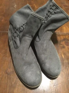 DOLCE Mojomoxy Ankle BOOTIES SZ 10 Gray color - Picture 1 of 7