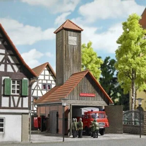 Busch 1453 HO Feuerwehrhaus - Bild 1 von 1