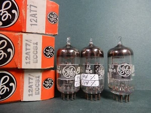GE Juego de Tres Tubos de Aspiradora 12AT7 Amplitrex Probado Fuerte 98/117 94/114 85/114% - Imagen 1 de 4