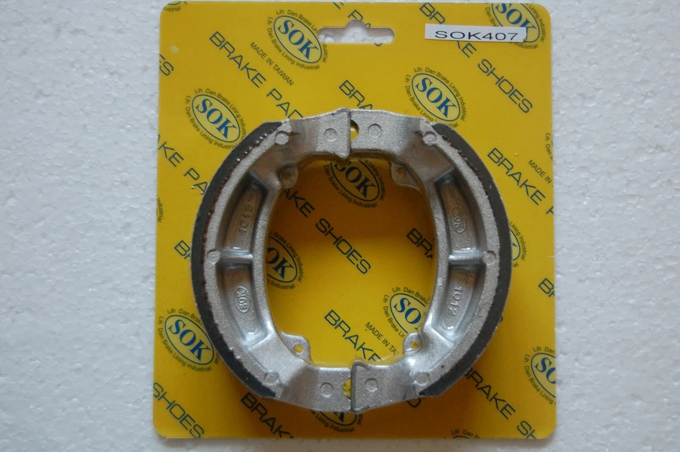 REAR BRAKE SHOES fit KAWASAKI KL KLR 250, 1980-2005 KLR250 KL250  - Image 1 of 1