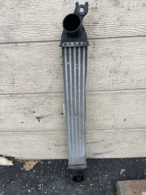 09-13 MINI COOPER S JCW INTERCOOLER MODELO 2751277-07 R55 R56 R57 R58 R59 R60 R61 - Imagem 1 de 4