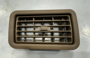 1994 CHEVY S10 RIGHT DASH A/C VENT P/N 15648074 GENUINE OEM USED GM PART - Picture 1 of 8