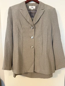 Le suit 2 piece Tan Beige suit blazer and skirt SZ 12 - Picture 1 of 10