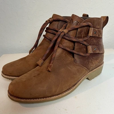 Botas para mujer Teva 7 De La Viña Dos cortas marrón gamuza con cordones cuero al tobillo Foto 1 de 4