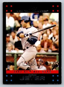 2007 Topps Updates & Highlights #UH218 Derek Jeter - Picture 1 of 3