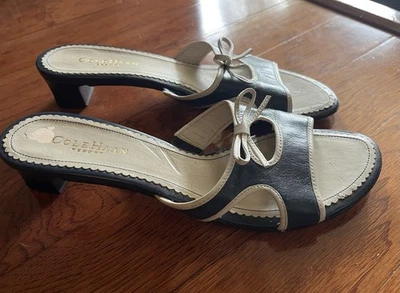 Sandalia para mujer Cole Haan azul marino tacón de mula/gatito talla 9,5 Foto 1 de 4