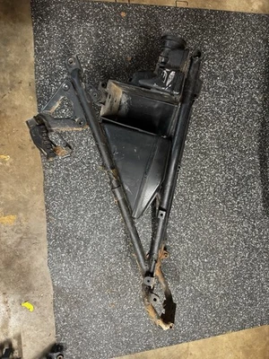 Subquadro traseiro KAWASAKI 2008 KLR650 KLR 650 - Imagem 1 de 3