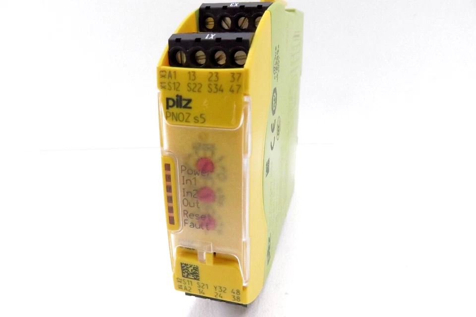 Pilz PNOZ s5 C 24VDC 2 n/o 2 n/o t Sicherheitsschaltgerät