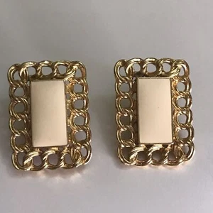 Vtg Monet Earrings Clip Rectangular Square Cream Costume Jewelry - Picture 1 of 9