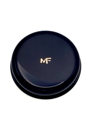 NEW UNCARDED Max Factor Pan Cake Makeup- 101 NATURAL NO.2 - Image 1 of 2