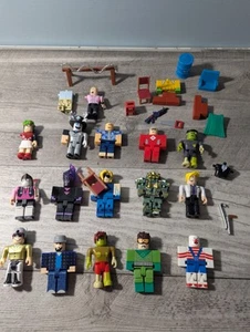 ROBLOX Figure Collection Lot Of 20 + Bits And Pieces Some Full Figures - Picture 1 of 8