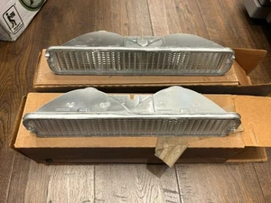 NOS 1980-1990 Buick Electra Lesabre Estate Front Bumper Turn Signal Marker Light - Picture 1 of 7