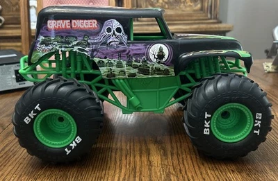 Monster Jam Spin Master Grave Digger RC Truck NO REMOTE FAST SHIPPING READ BKT - Image 1 of 4
